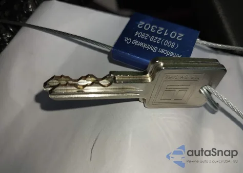 1988 Chevrolet Gmt-400 K1500 z USA, uszkodzony, nr VIN 1GCDK14K2JE149477